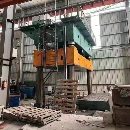 []南通2500吨四柱液压机一台。有效台面2.3x4米。多点顶.